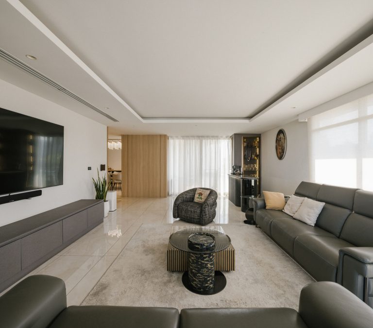 Things to Consider While Selecting the Ideal Sofa